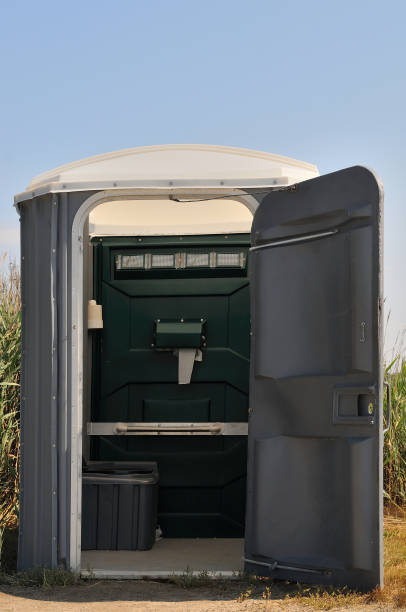 Best Porta potty delivery and setup  in Clarksburg, WV